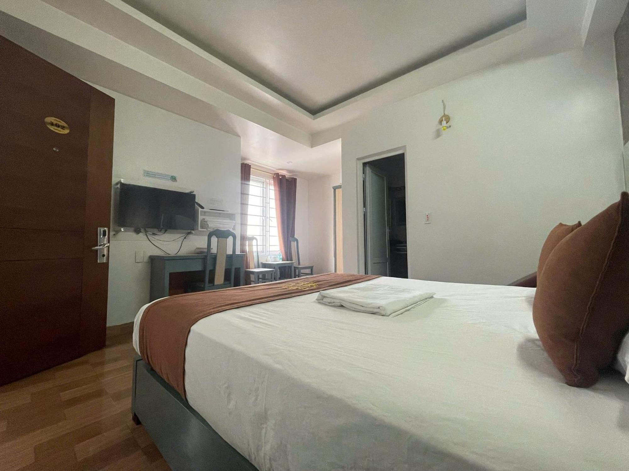 Cozi Hotel Hai Phong Exterior photo