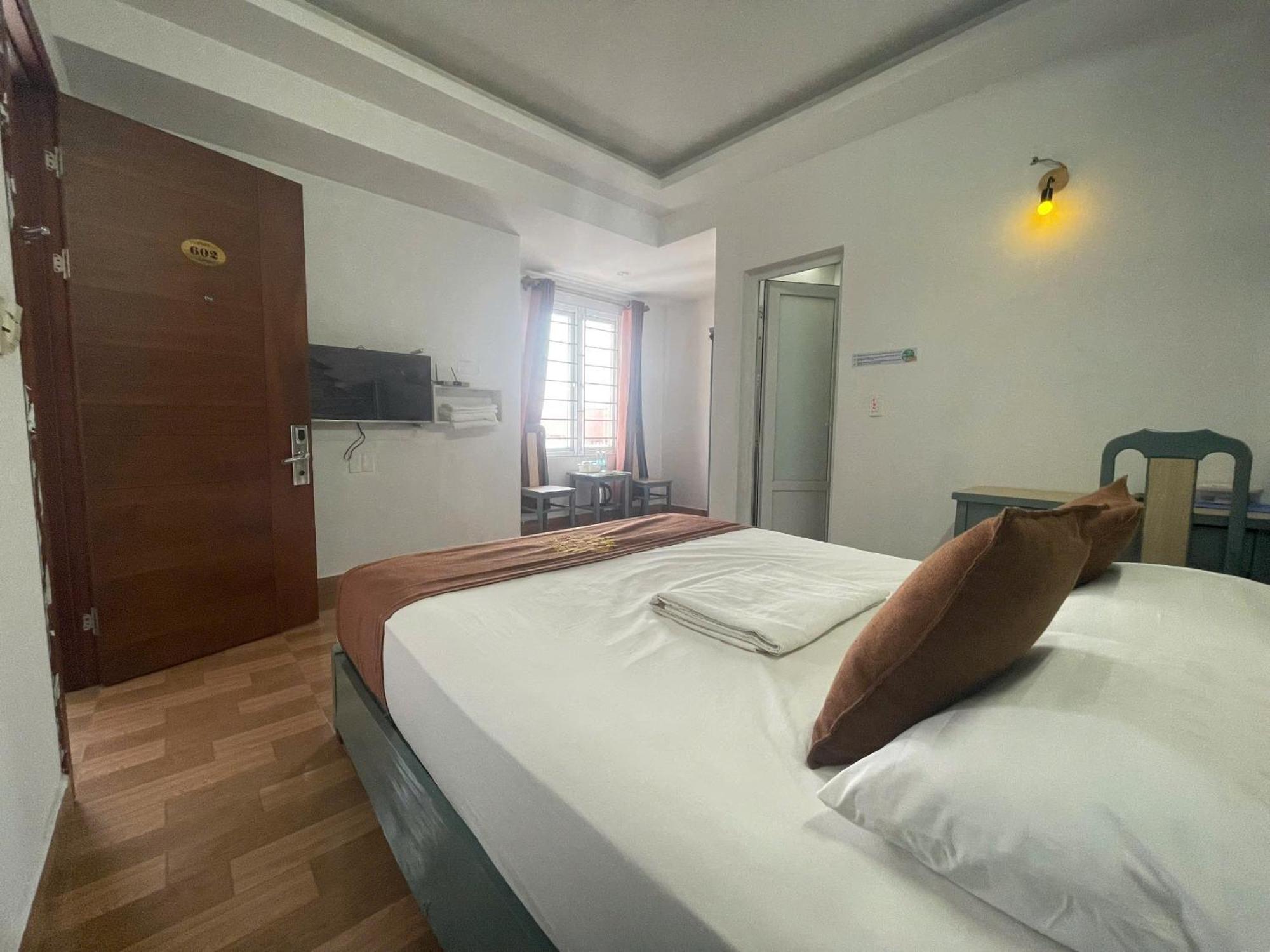 Cozi Hotel Hai Phong Exterior photo